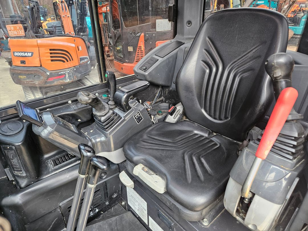 미니굴삭기 가토 HD35캐빈 관리상태최상 이미지