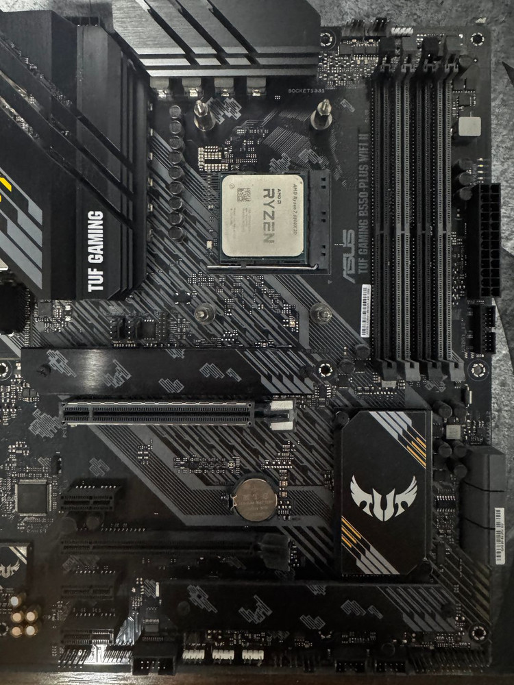 5800x3d + b550 tuf plus wifi + 램 16,32기가 보드셋 판매합니다. 이미지