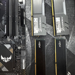 5800x3d + b550 tuf plus wifi + 램 16,32기가 보드셋 판매합니다. 이미지