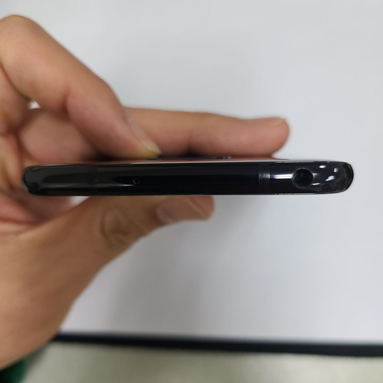 .LG V30 블랙 64G KT 무잔상 가성비폰 213018 이미지