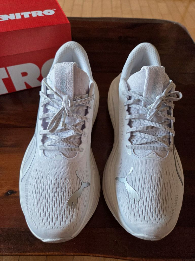 푸마 나이트로 매그맥스 275사이즈 팝니다 이미지