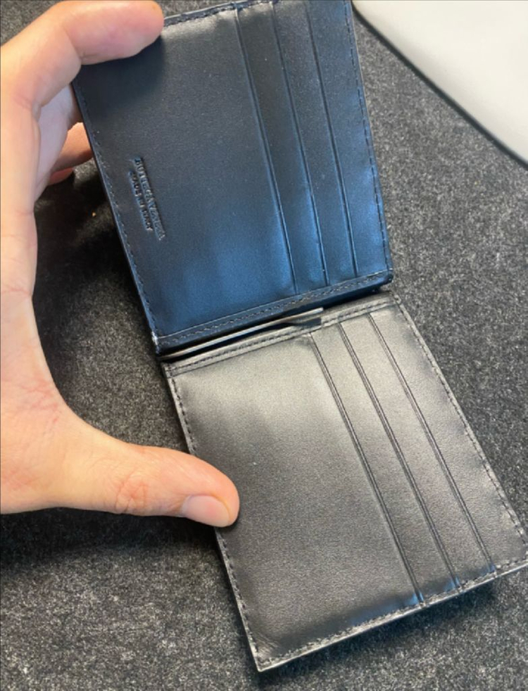 서울 남성 보테가 머니클립 지갑 이미지