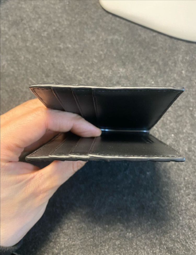 서울 남성 보테가 머니클립 지갑 이미지