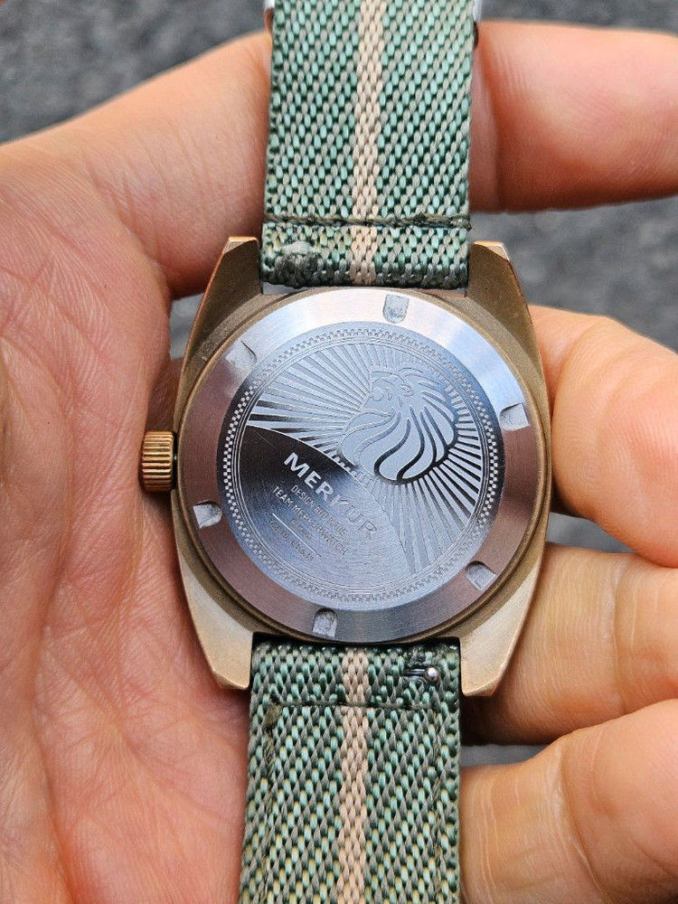 바스키아 수동시계 이미지