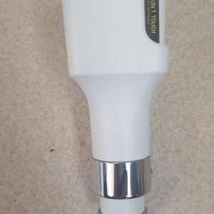 유로 차량용공기청정기 퓨리 & 충전기 이미지