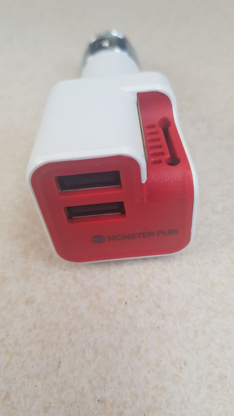 유로 차량용공기청정기 퓨리 & 충전기 이미지