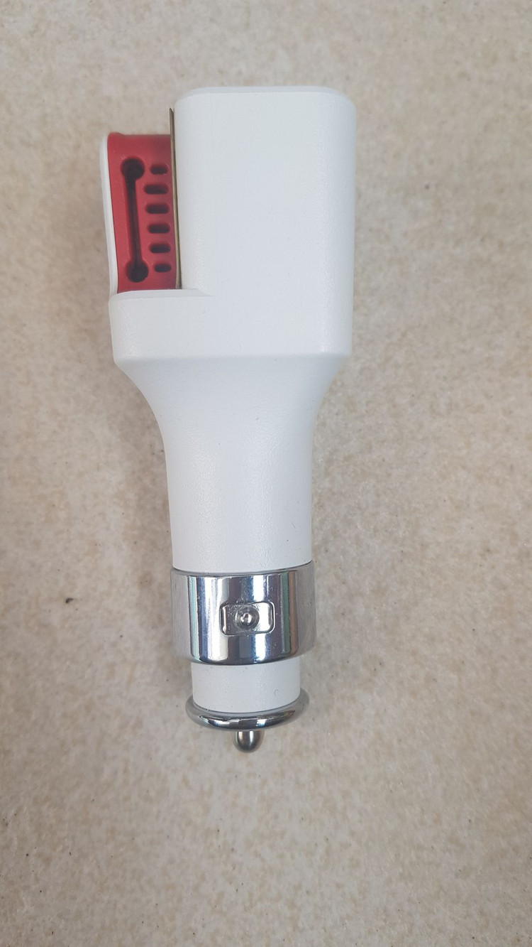 유로 차량용공기청정기 퓨리 & 충전기 이미지