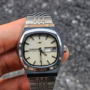 애니카 빈티지시계 이미지