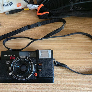 코니카 c35 ef 필름카메라 팝니다 이미지