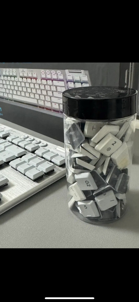 로지텍 g913 tkl 갈축 기계식 키보드 이미지