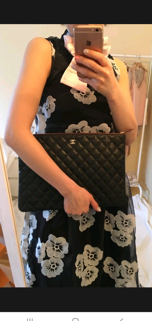 샤넬 캐비어 클러치백 라지 샴골 새상품급 정품(감정O)구찌프라다루이비통디올고야드셀린느보테가생로랑발렌시아가버버리가방 이미지