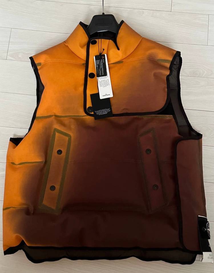 스톤아일랜드 아이스 스트라타 패딩 조끼 XL 이미지