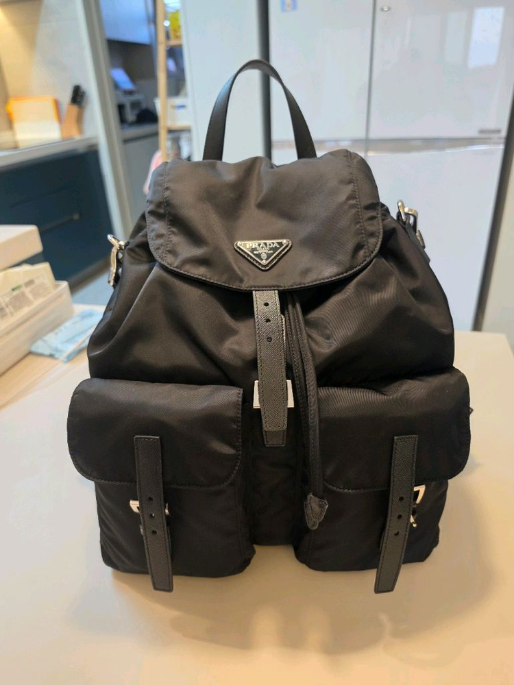 프라다 리나일론 백팩 라지 이미지