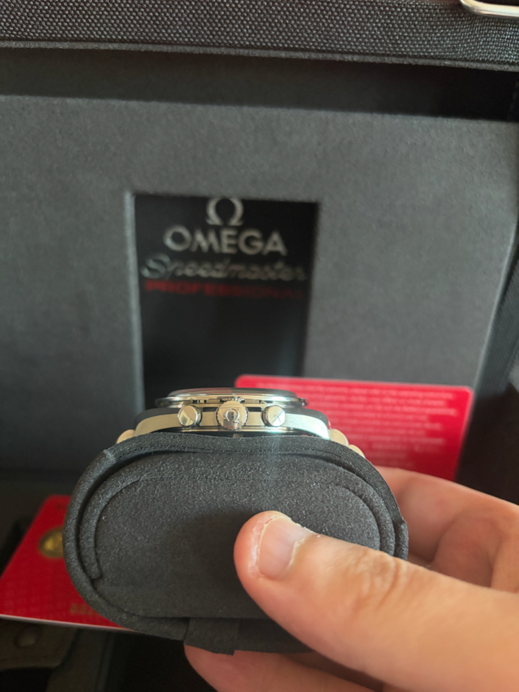 오메가 스피드마스터 문워치 사파이어 검판 신형 이미지