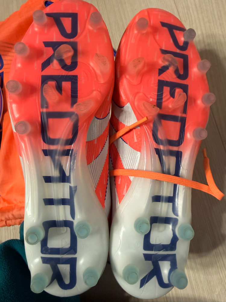 아디다스 프레데터 엘리트 AG 250mm 축구화 이미지