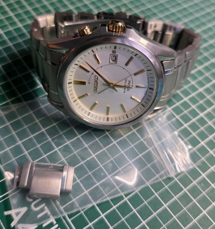 세이코 키네틱오토 (SKA525P1) 화이트 스틸시계 이미지