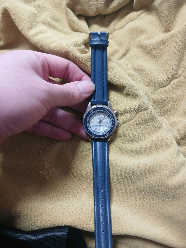 마일드세븐 빈티지 시계 이미지