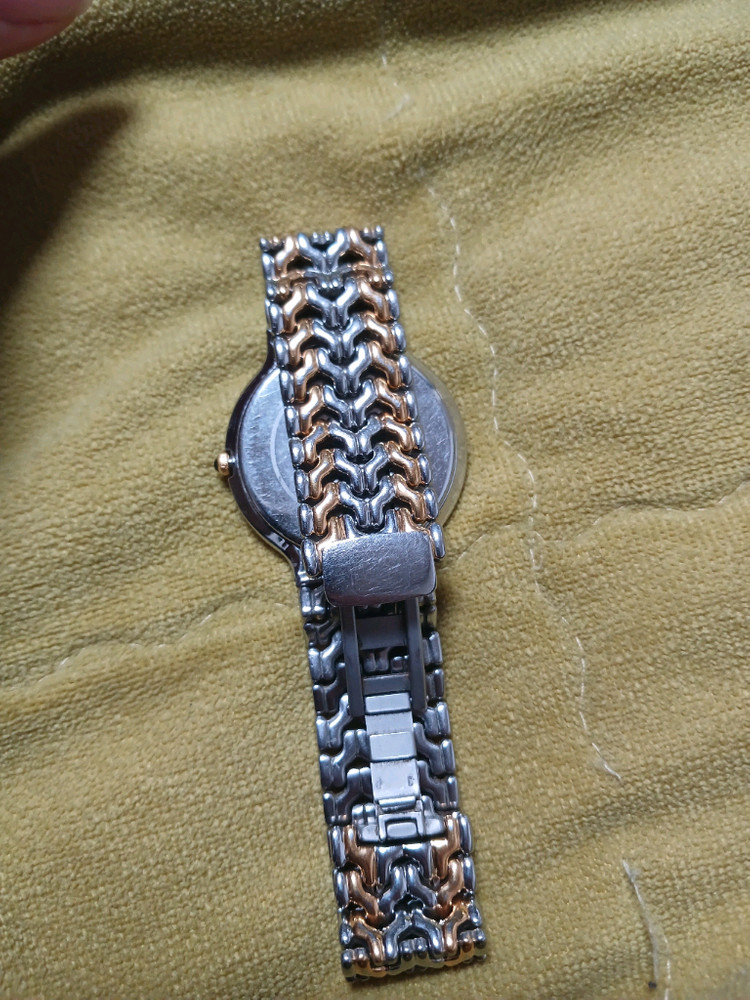 갤럭시 쿼츠 콤비 메탈 시계 이미지