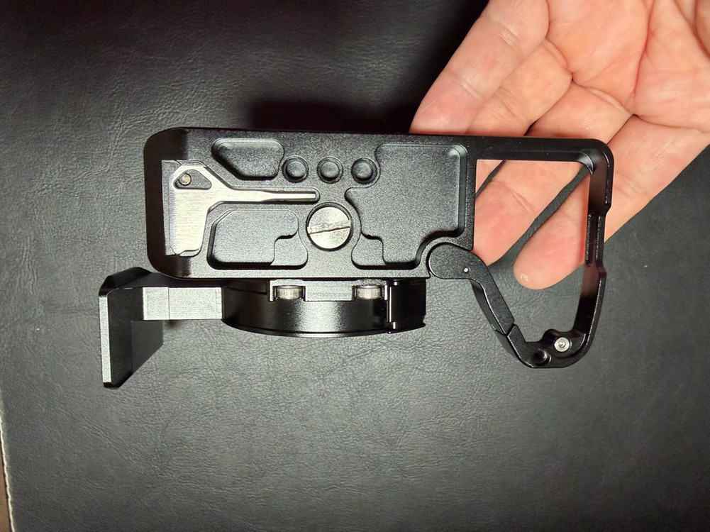 스몰리그 수평수직 마운트 4148, 소니 a7m4 이미지