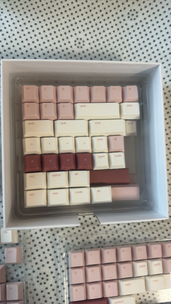 오스메 딸기우유 포인트 키캡 포함 키캡세트 이미지