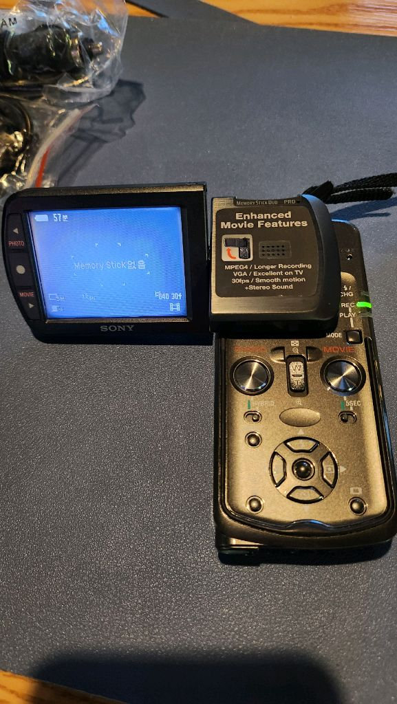 소니 사이버샷 dsc-m1 팝니다 이미지