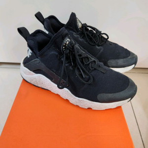 나이키 에어 허라치 런 울트라 블랙 화이트 운동화/235mm 이미지