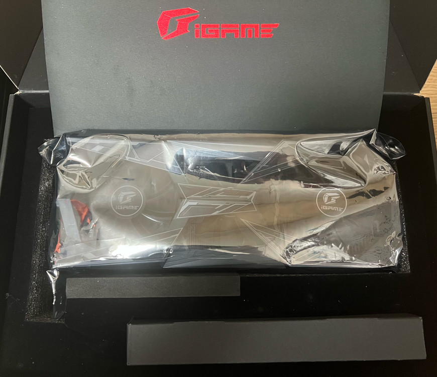 RTX 2070 Super 컬러풀 iGame Vulcan X OC 이미지