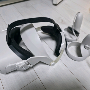 오큘러스 메타 퀘스트2 64GB 이미지