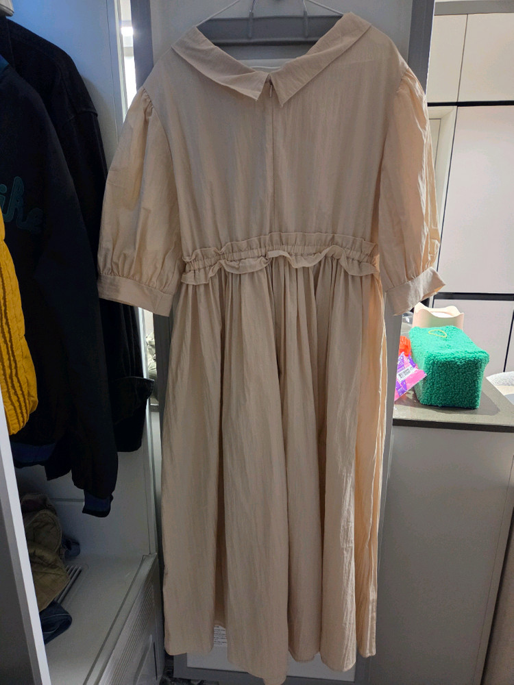 블룸. 보웬 원피스 프리사이즈 상태 거의새거 판매합니다 이미지