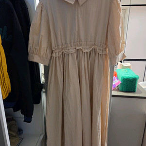 블룸. 보웬 원피스 프리사이즈 상태 거의새거 판매합니다 이미지