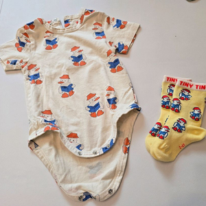 타이니코튼 바디수트 18m, 양말 2-4y 일괄 판매 이미지