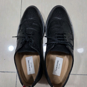 톰브라운 윙팁 41 사이즈 265 사이즈 1회 착용 이미지