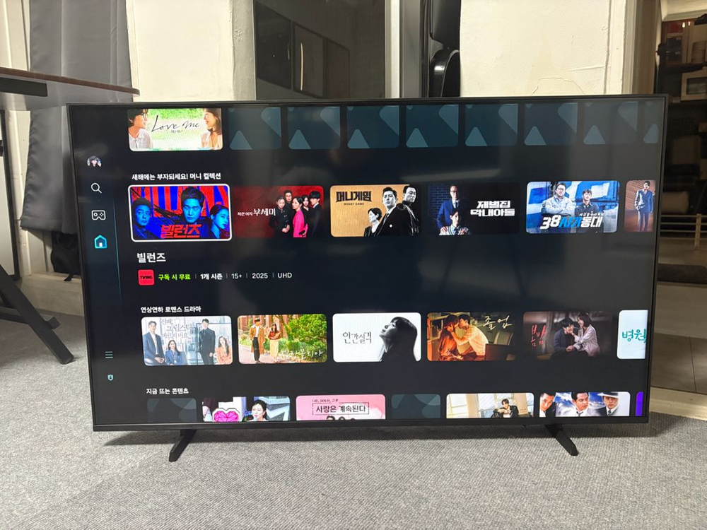 삼성 43인치 4K 스마트TV 이미지