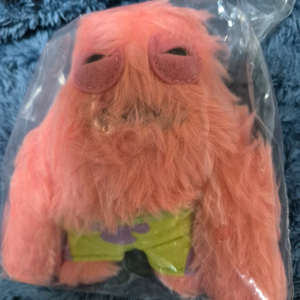 퍼글러 스폰지밥 뚱이 인형 키링 이미지