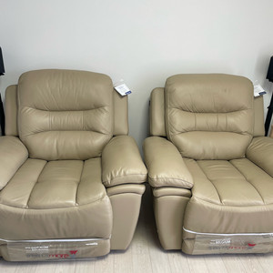 시트앤모어 리클라이너 소파 이미지