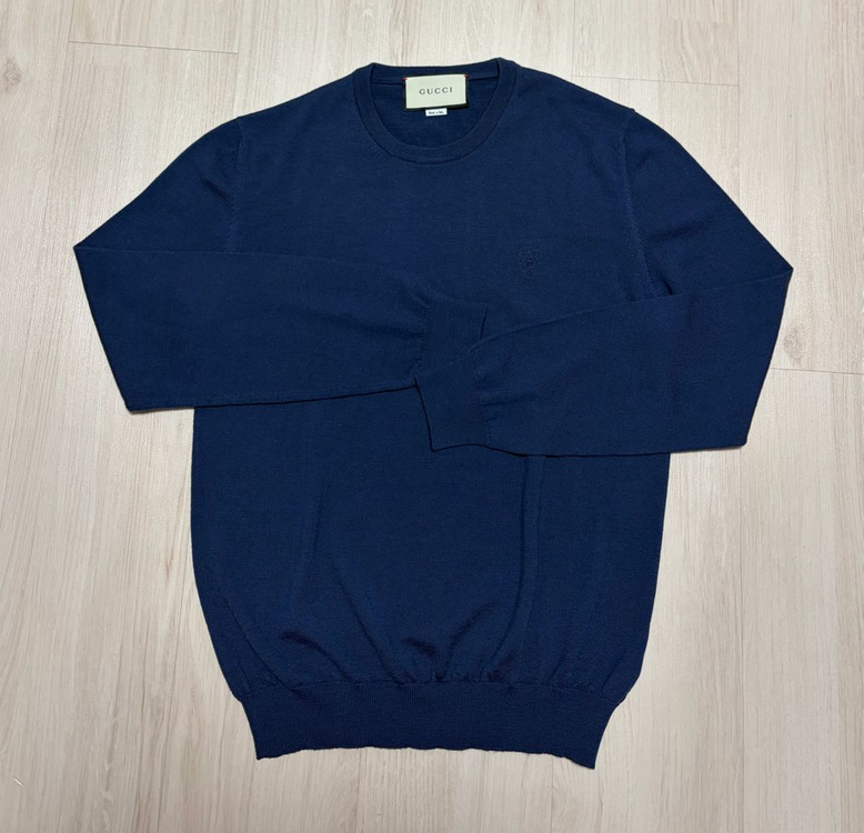새상품급)구찌.GUCCI.울100%.얇은니트.스웨터.울니트.명품.남자명품.남자니트.네이비.잉크블루.95.100.M 이미지