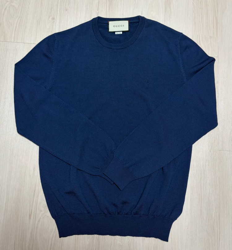 새상품급)구찌.GUCCI.울100%.얇은니트.스웨터.울니트.명품.남자명품.남자니트.네이비.잉크블루.95.100.M 이미지