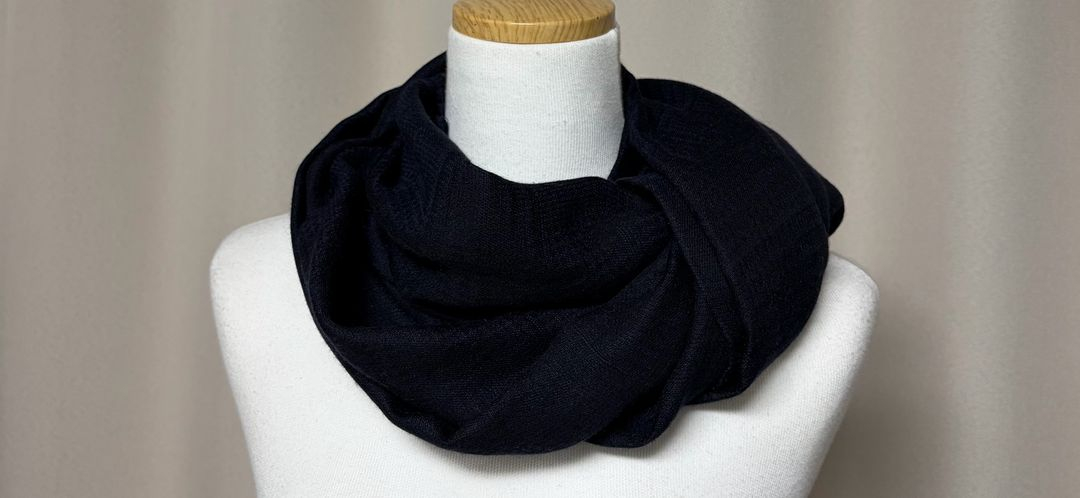 상태좋음)Theory.띠어리.캐시미어.실크.머플러.다크네이비.블랙.스카프.목도리.울.소품.액세서리.숄.명품 이미지