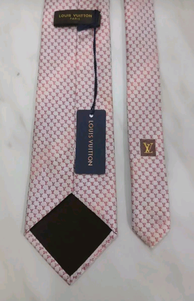[새상품급] 루이비통 모노그램 넥타이 (샤넬 구찌 프라다 펜디 에르메스 디올) 이미지