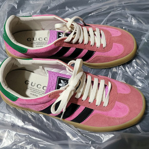 신발정리 아디다스 구찌 콜라보 가젤 핑크 사이즈 240 실내실착2회 이미지