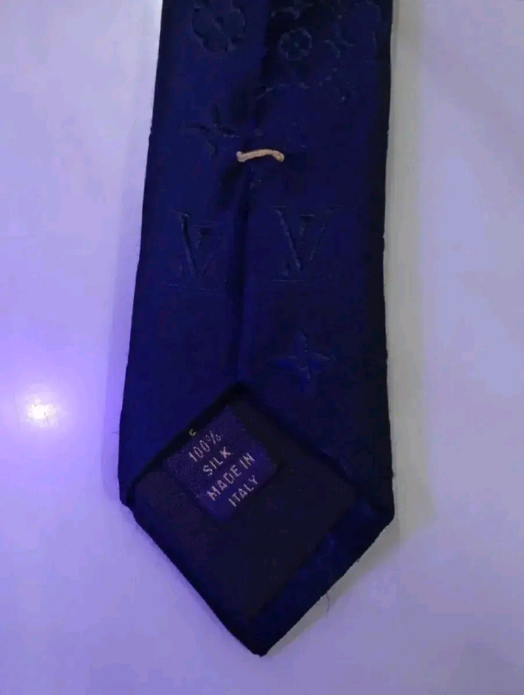 [정품] 루이비통 코발트 블루 모노그램 넥타이 (샤넬 프라다 펜디 구찌 디올 에르메스) 이미지