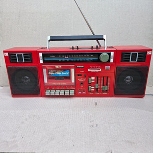 대우 빨간색 카세트 라디오 이미지