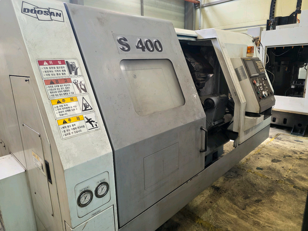 2007년식 두산 S400 12인치 CNC 선반 판매합니다 이미지