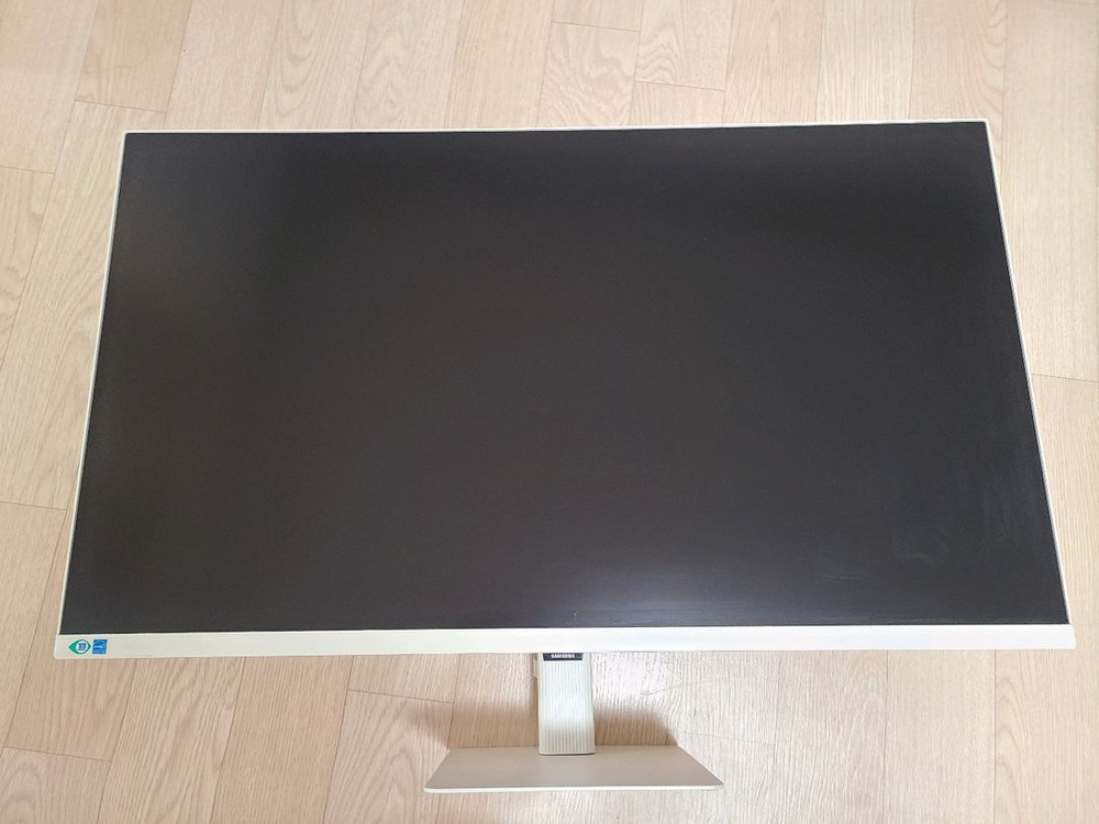 삼성 32인치 4K UHD 모니터 이미지