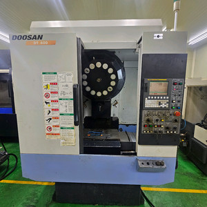 2011년 두산 DT400 탭핑센터 저렴하게드려요 이미지