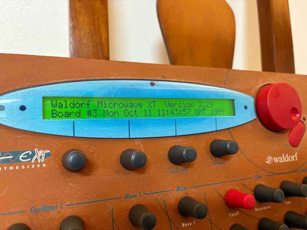 [월도프] Waldorf Microwave XT 빈티지 웨이브테이블 신디사이저 랙 이미지