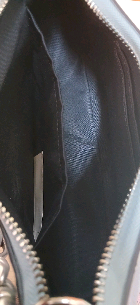 코치 테리 숄더백 이미지