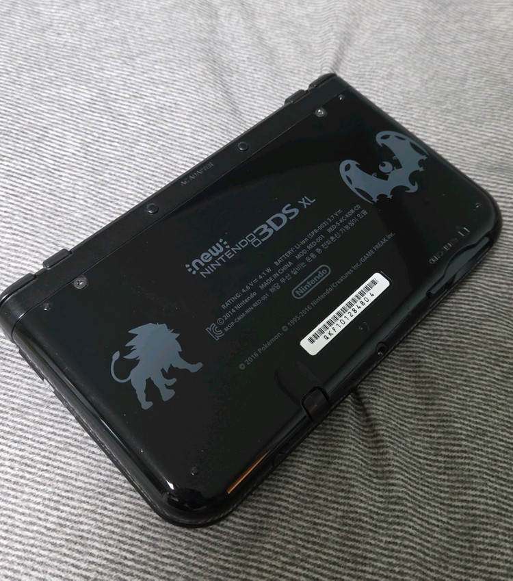 닌텐도 new 3ds xl 썬문에디션 128gb + 게임칩 이미지