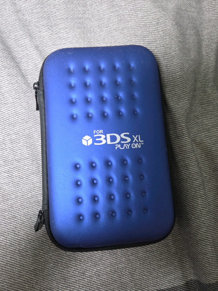 닌텐도 new 3ds xl 썬문에디션 128gb + 게임칩 이미지