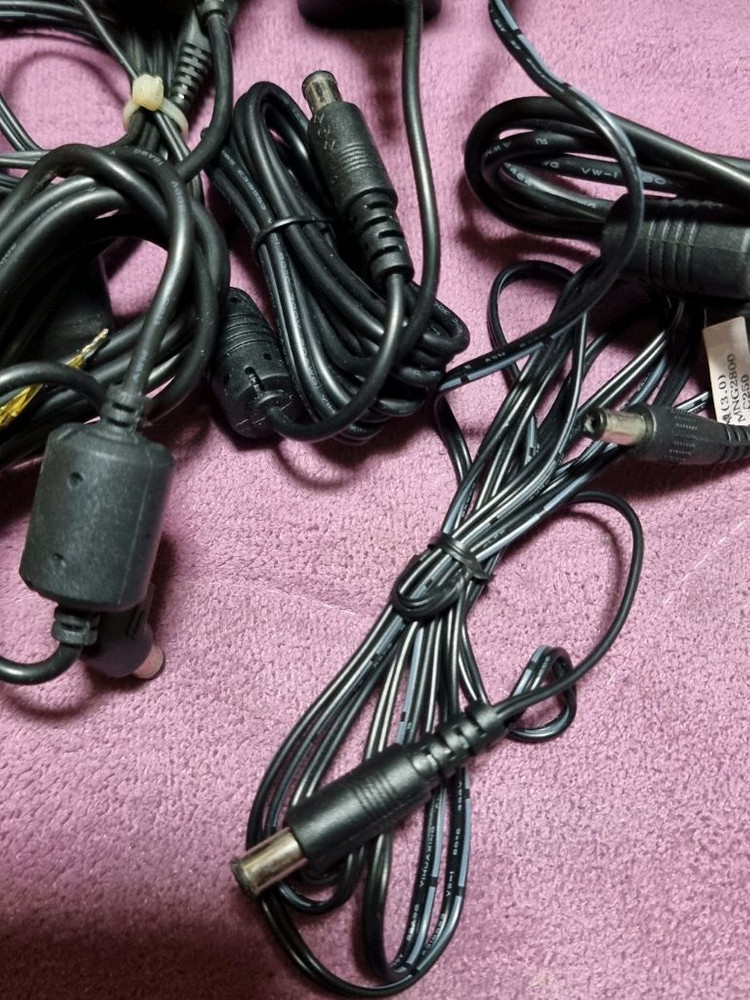 12v 어댑터 16개 판매합니다 이미지